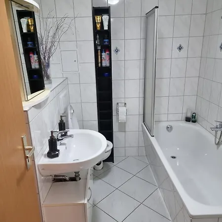 Grosse 4 Zimmerwohnung * Zwickau