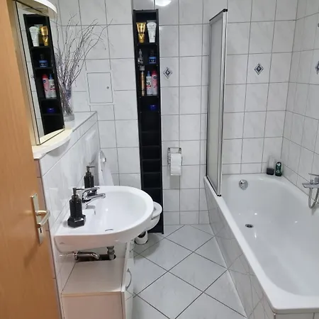 Grosse 4 Zimmerwohnung Lejlighed *