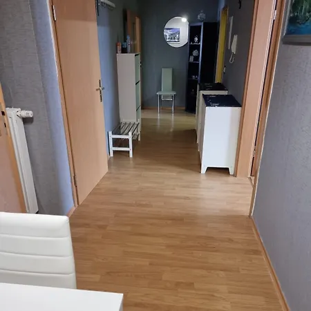 Grosse 4 Zimmerwohnung Lejlighed *